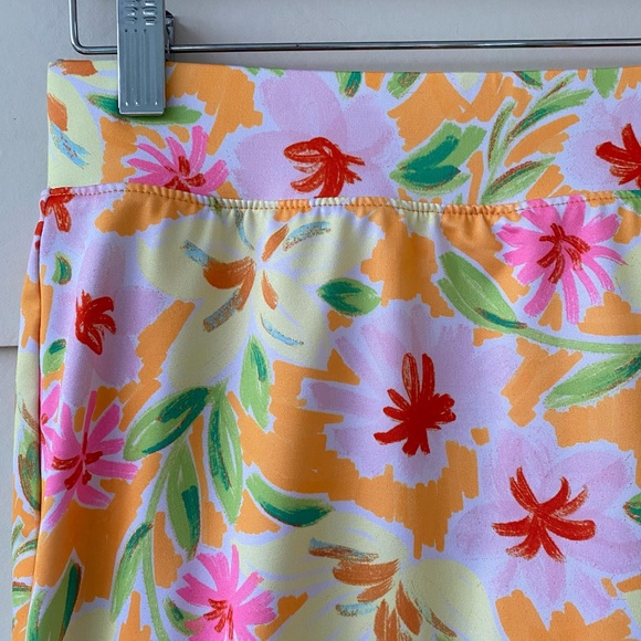 CROWN & IVY • Tropical Floral Print Athletic Skort Size XS - Picture 11 of 14